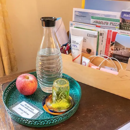 In Kuenstlerwohnung Homestay Stuttgart