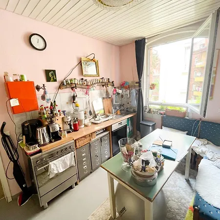 Homestay szállás In Kuenstlerwohnung Stuttgart