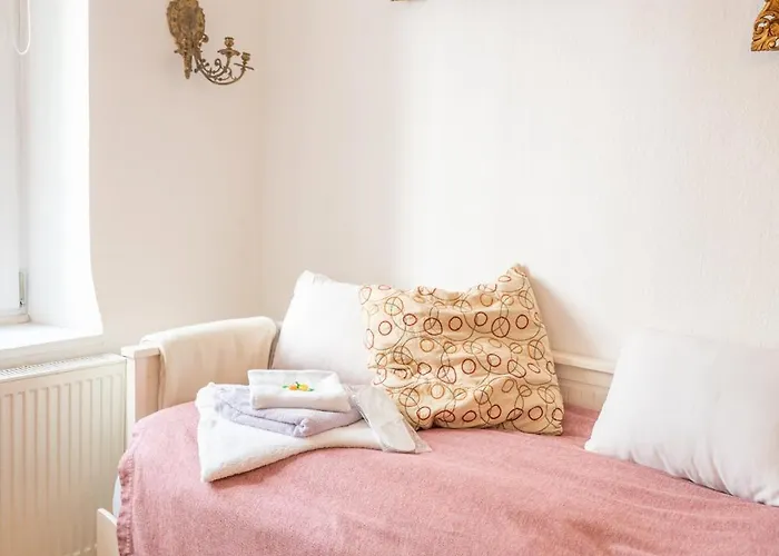 In Kuenstlerwohnung 홈스테이